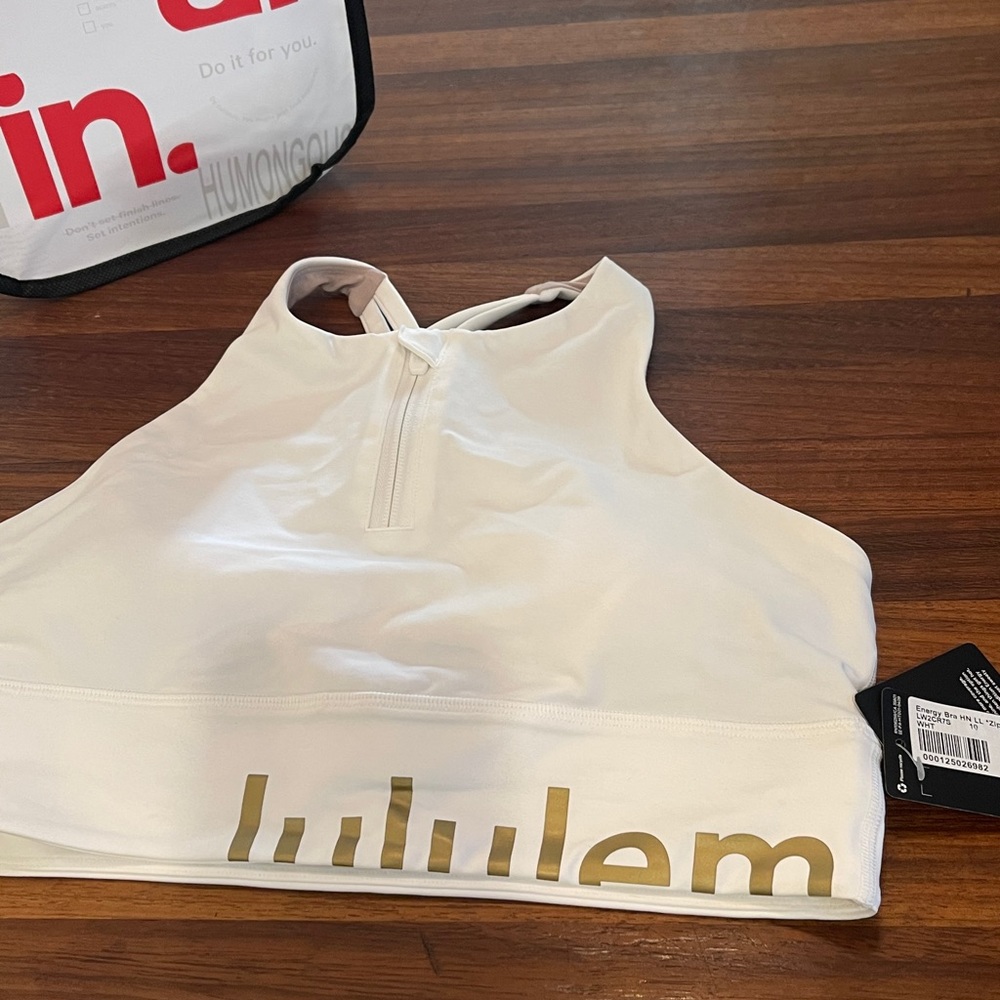 Sports bra